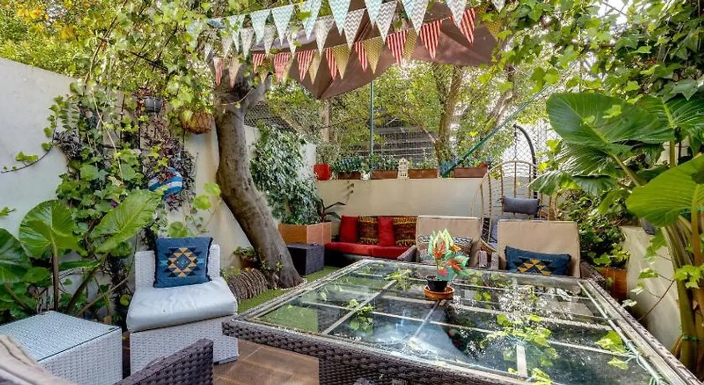 Garden in Town Hostel Terrasse