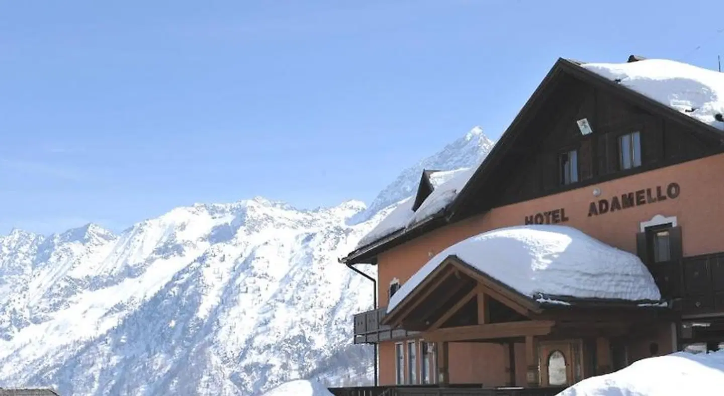 Adamello EXTERIOR