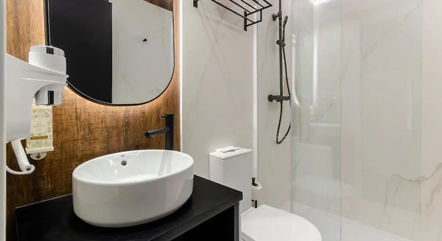 Nicola Rossio Hotel Badezimmer