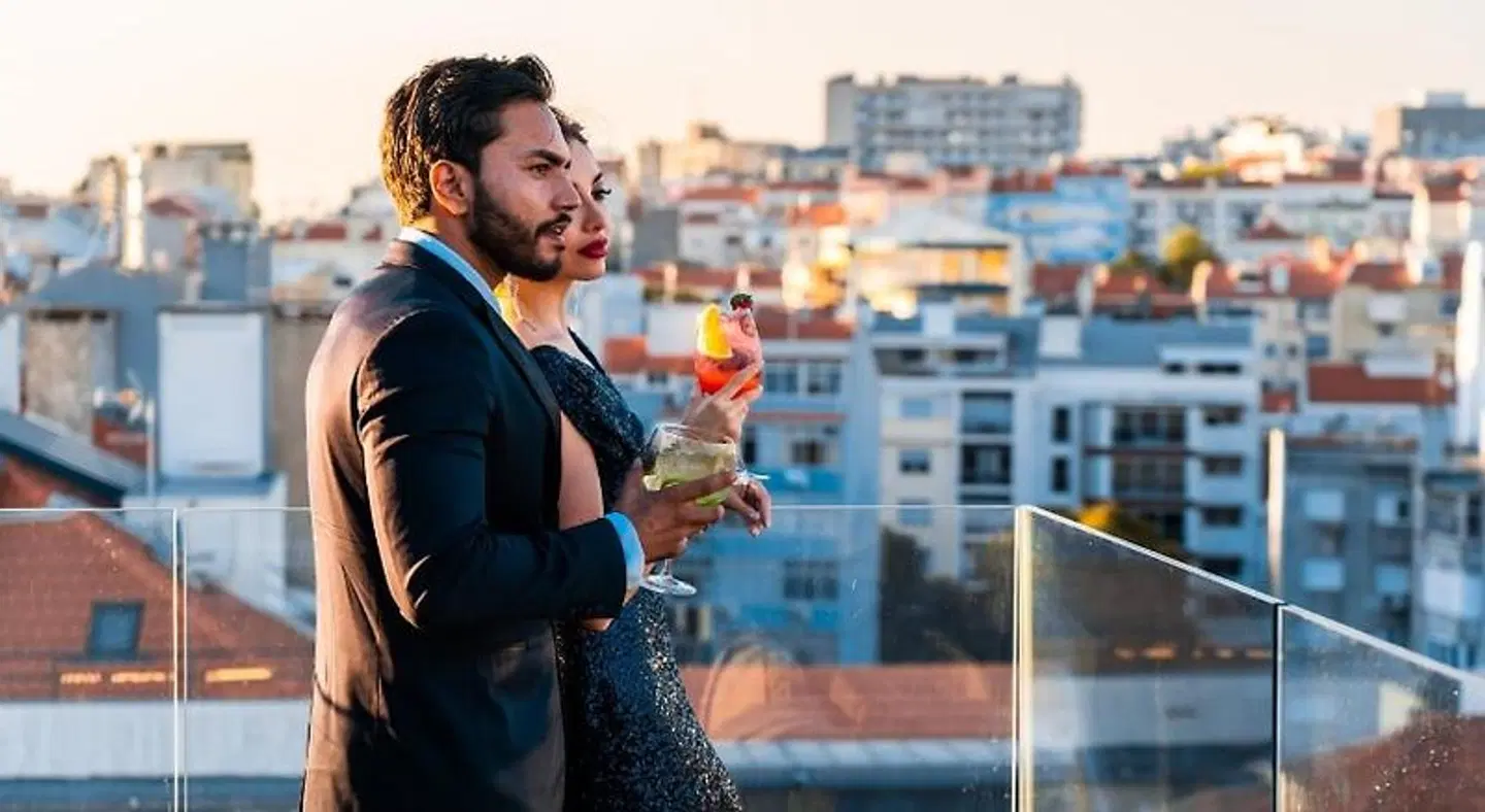 Hills Hotel Lisboa PEOPLE