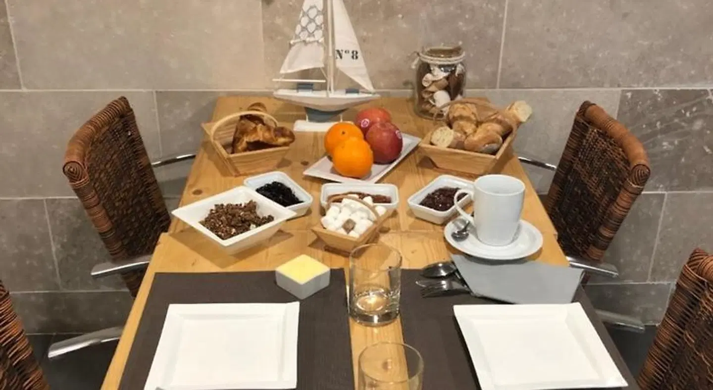 Lîle aux Bateaux Restaurant