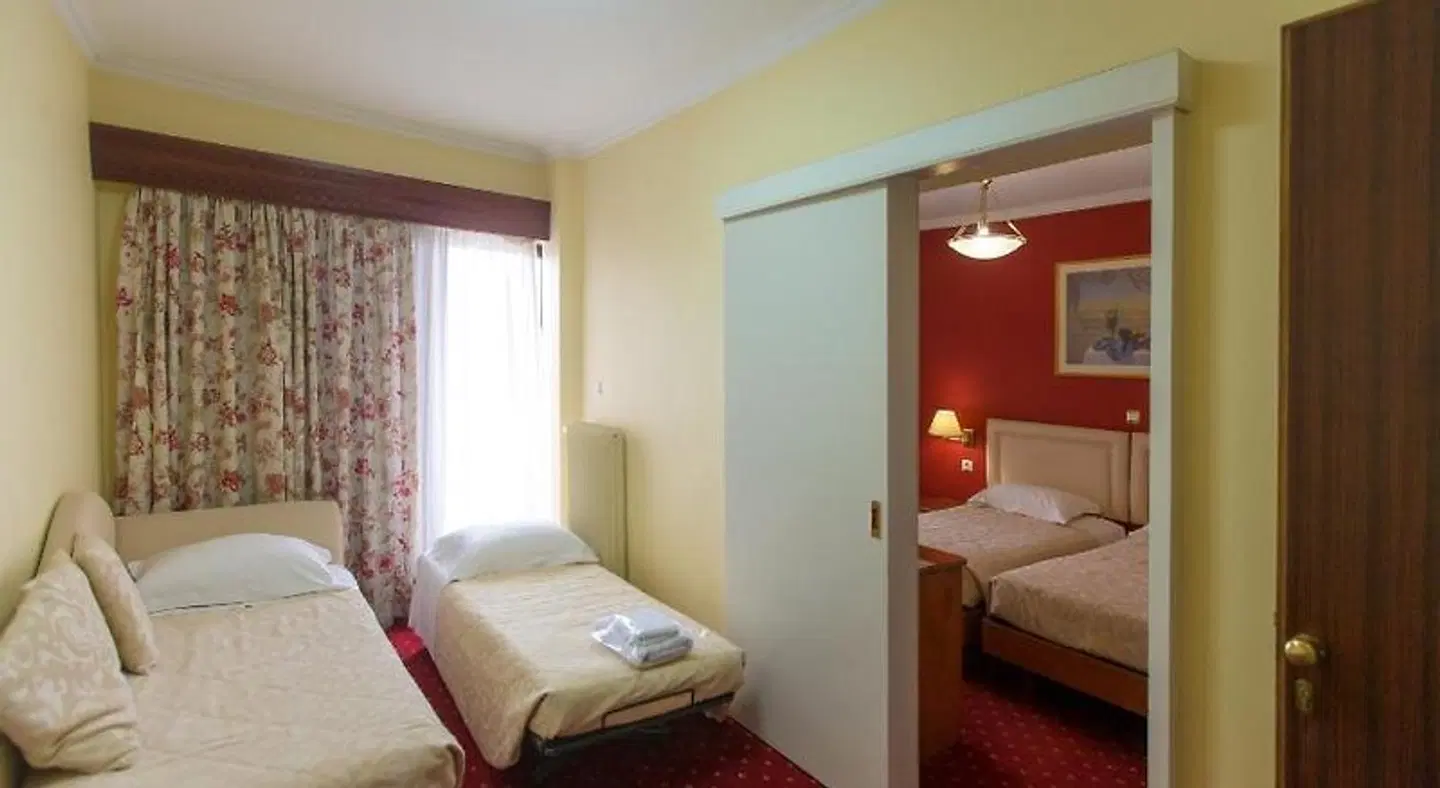 Grand Hotel ROOM_EXAMPLE