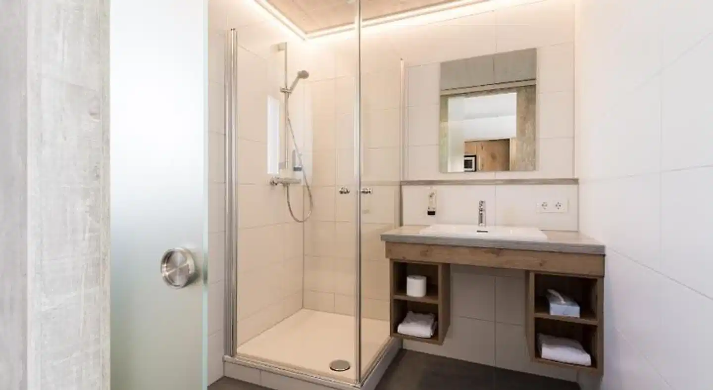 OHO Rooms GmbH Digital Access Only Badezimmer