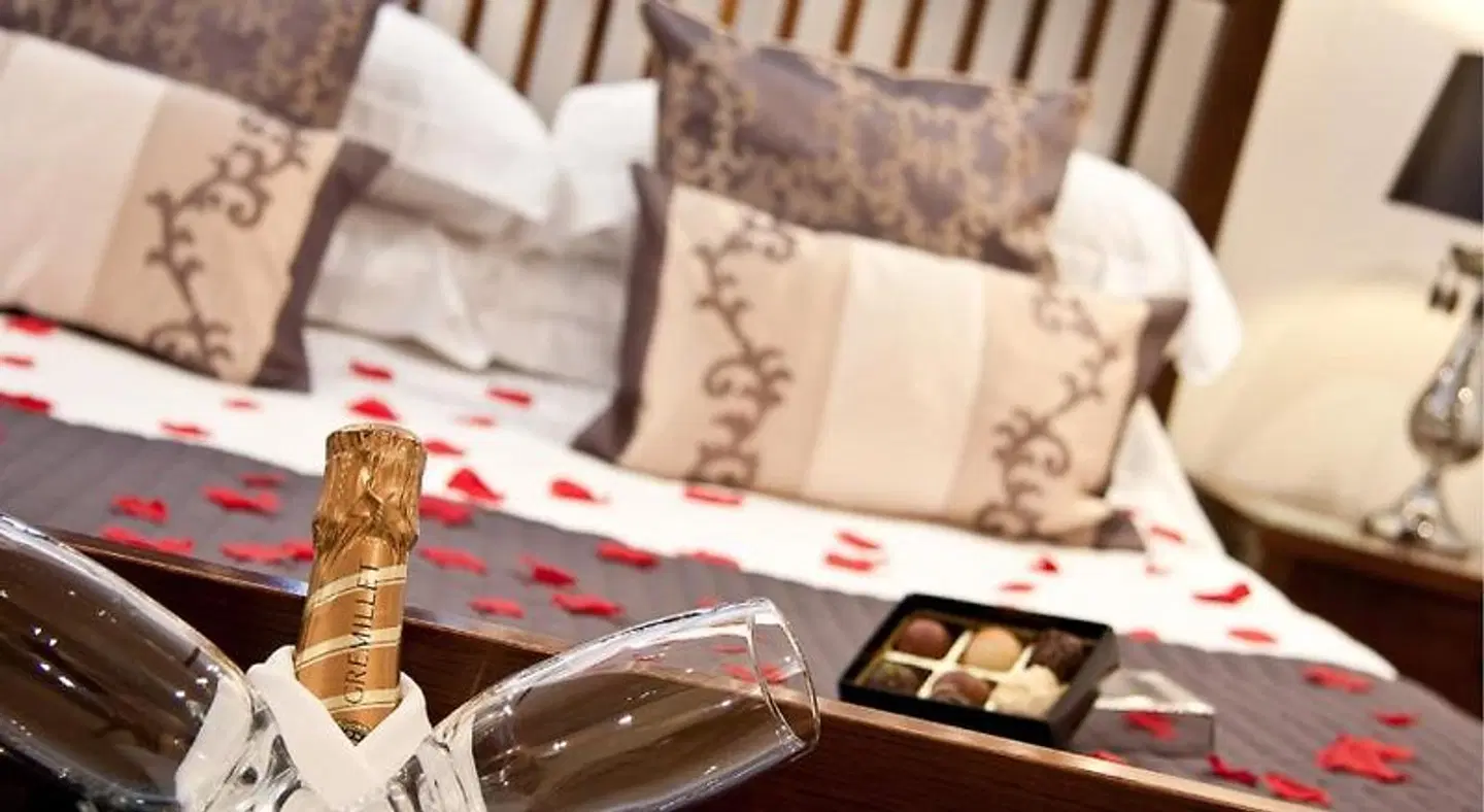 The Howbeck HEALTH_BEAUTY