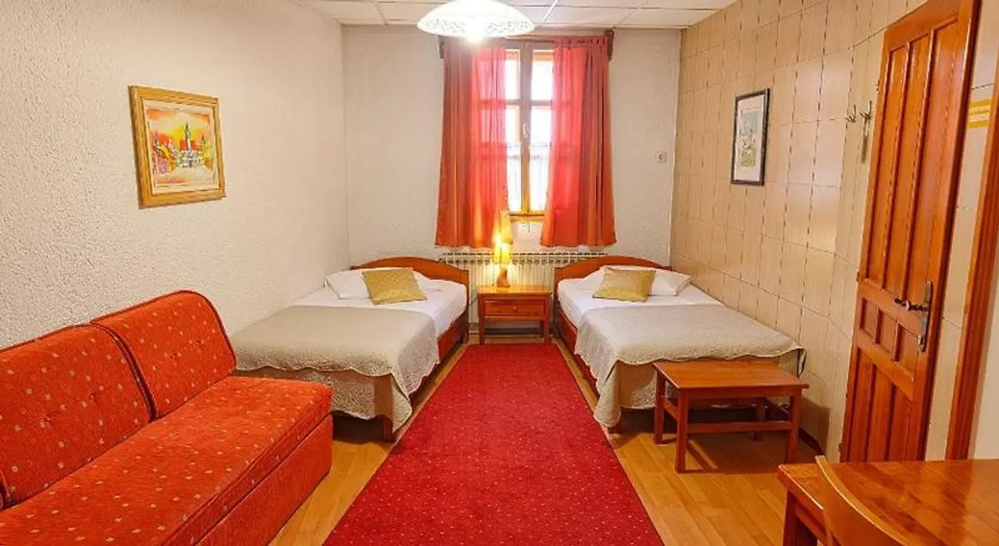 Pansion Maltar Varadin ROOM_EXAMPLE
