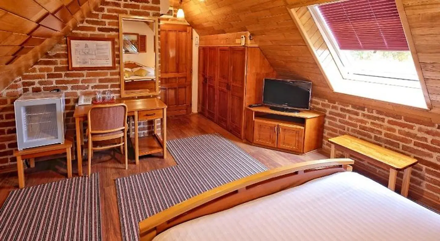 Pansion Maltar Varadin ROOM_EXAMPLE