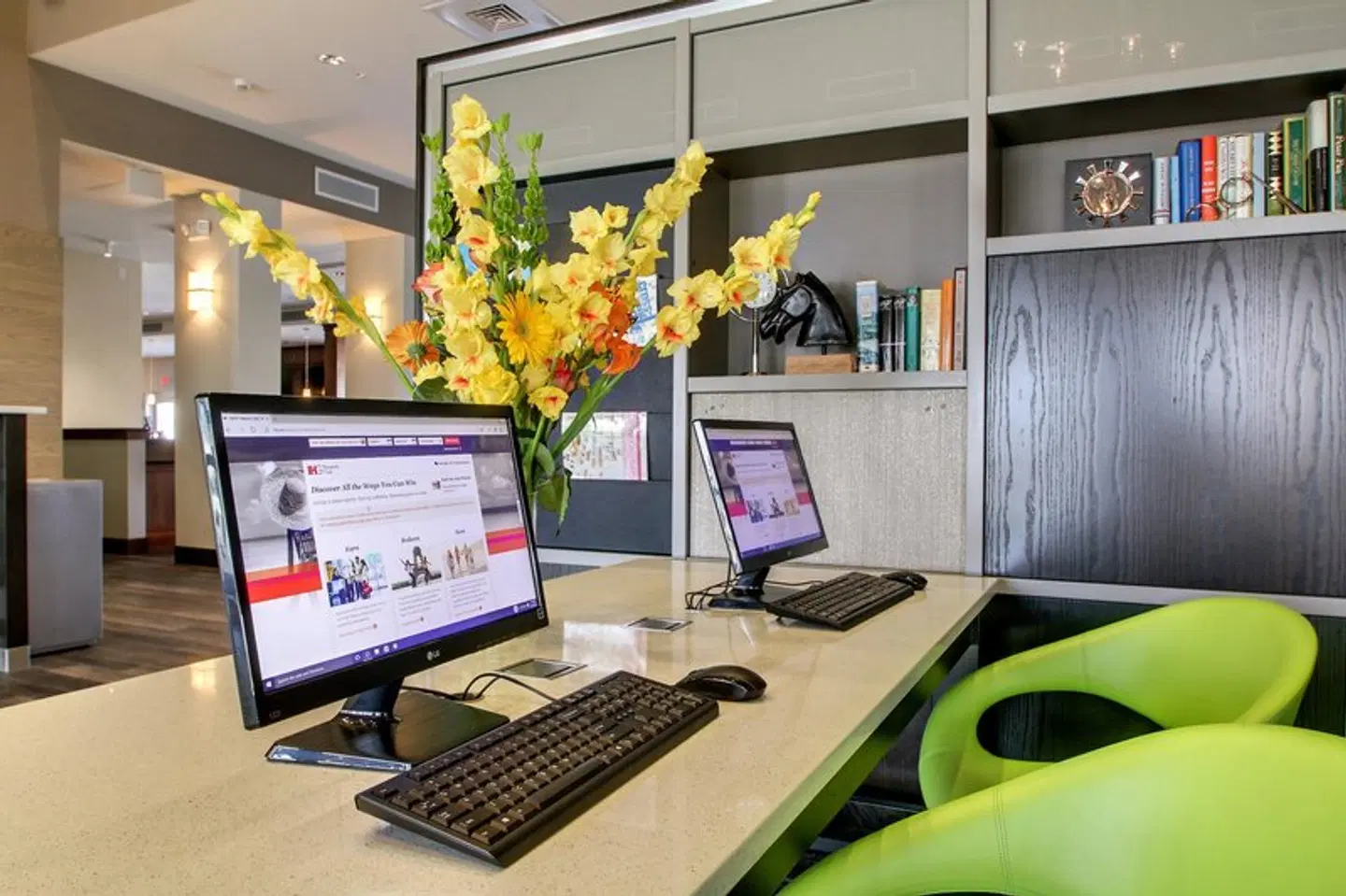 Holiday Inn & Suites Peoria At Grand Prairie by IHG LOUNGE_LOBBY