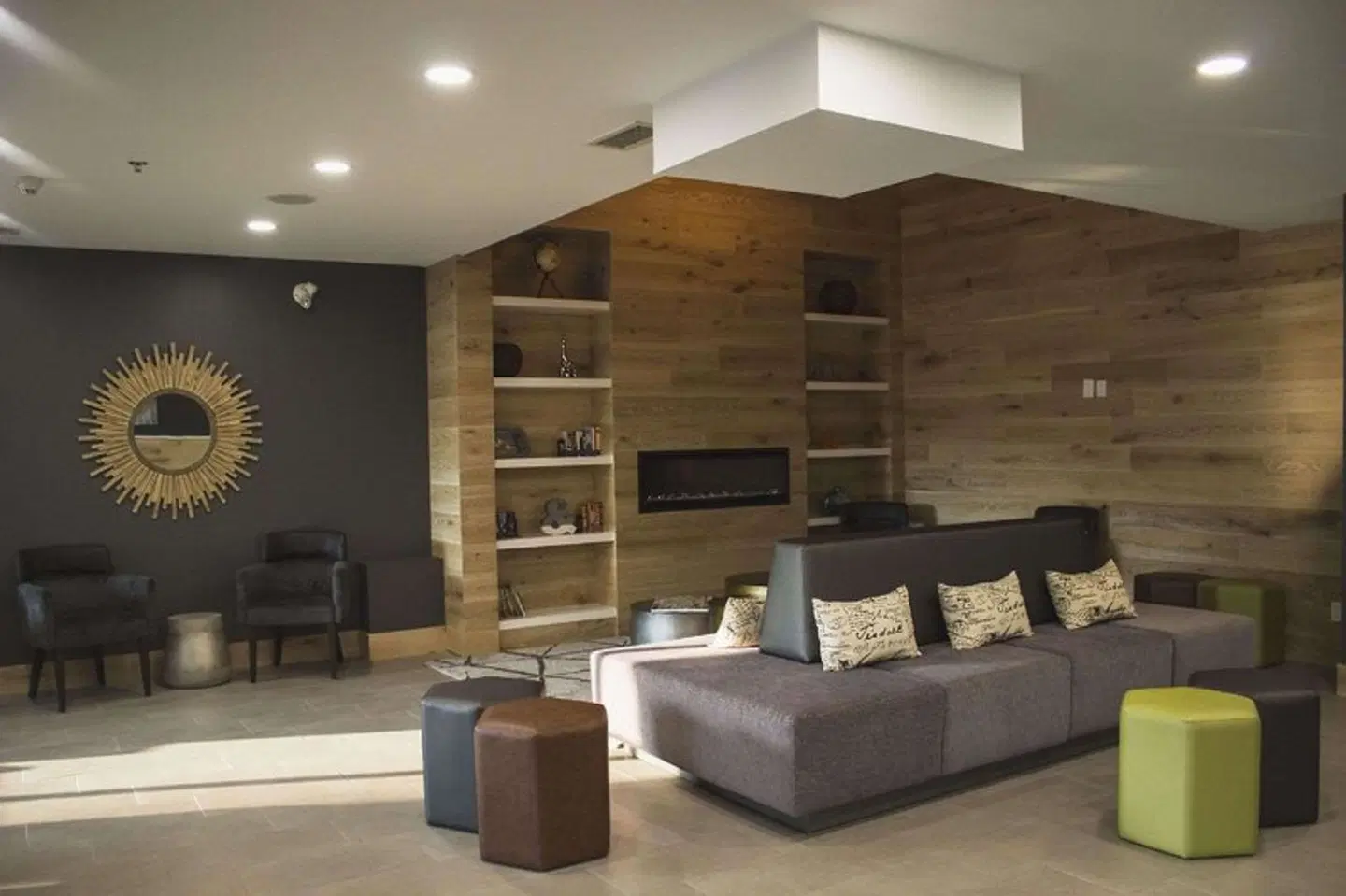 Country Inn & Suites by Radisson, Niagara Falls, ON LOUNGE_LOBBY
