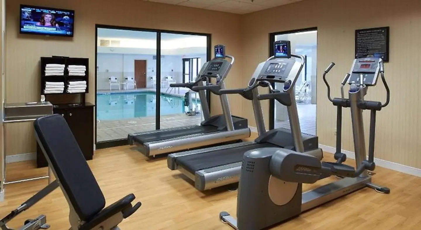 Courtyard by Marriott Kansas City Overland Park / Convention Center SPORTS_AND_LEISURE