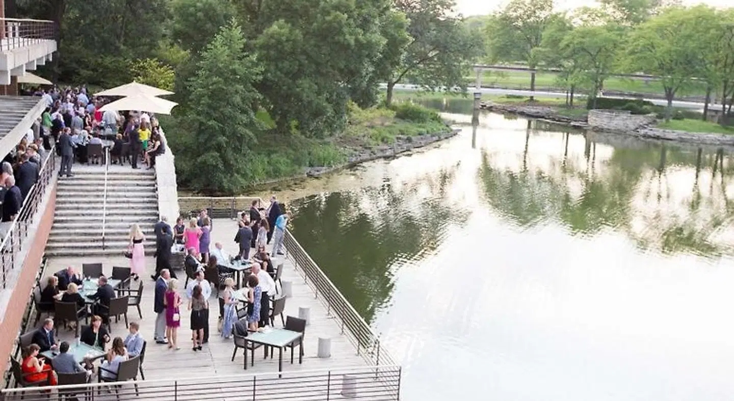 Hyatt Lodge Oak Brook Chicago LANDSCAPE