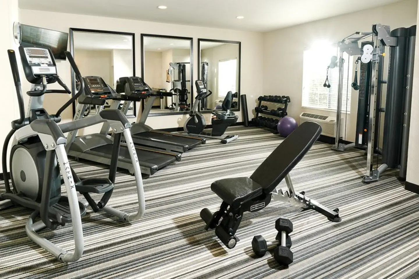Candlewood Suites Columbus Northeast by IHG SPORTS_AND_LEISURE