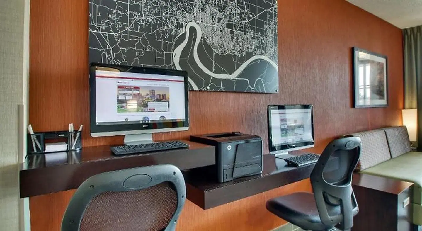 Drury Inn & Suites Evansville East SPORTS_AND_LEISURE
