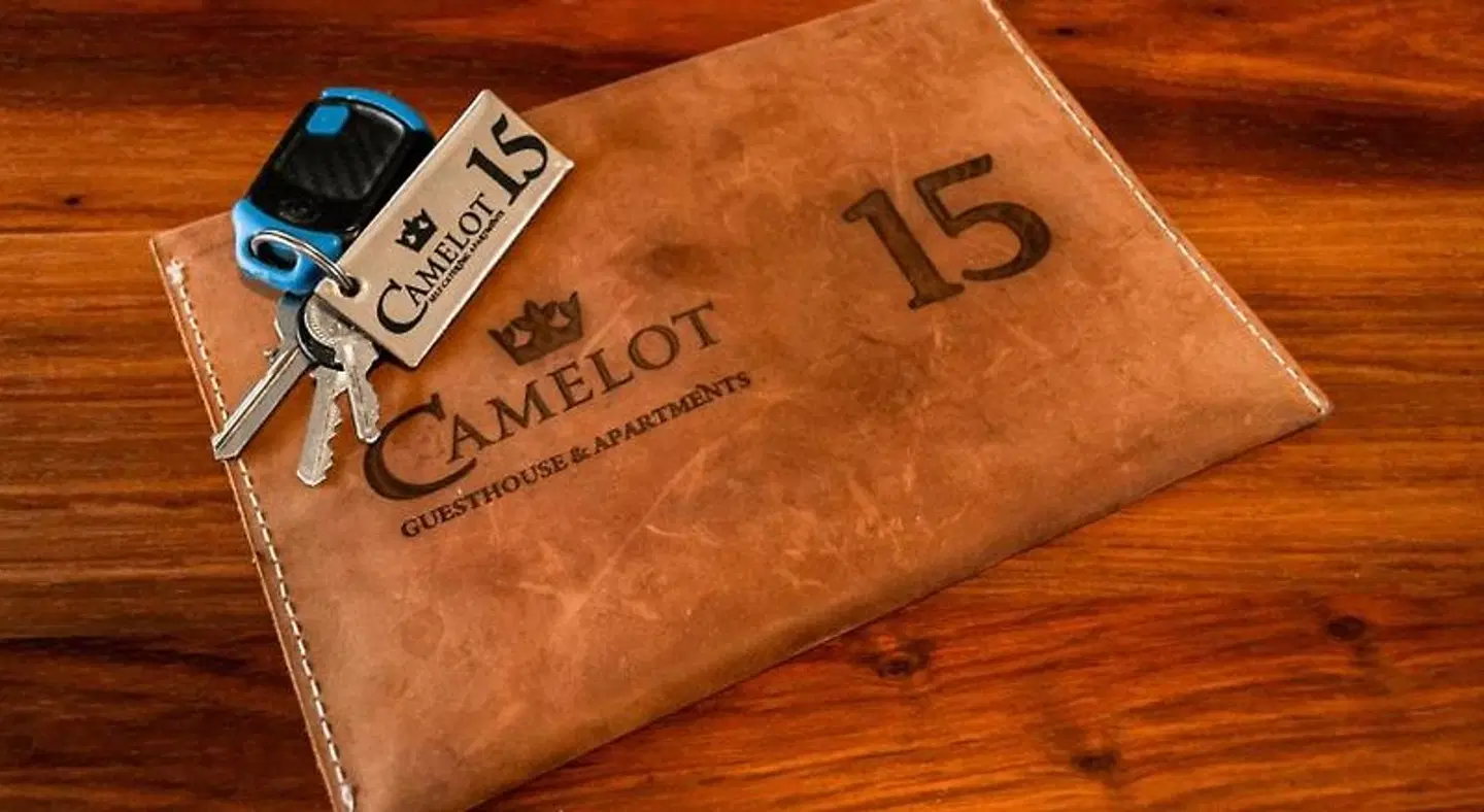 Camelot Guest House & Apartments EXTERIOR