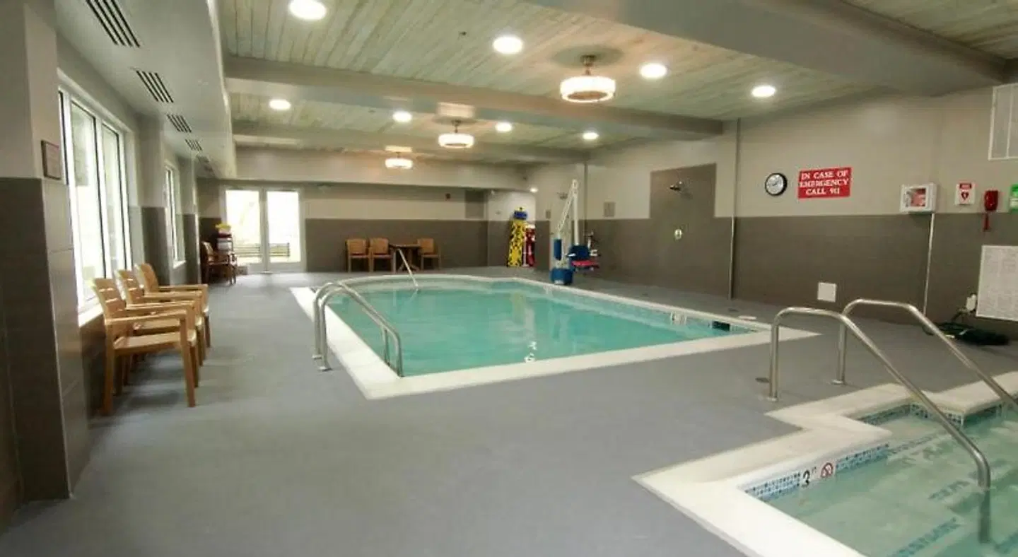 Country Inn & Suites by Radisson, Annapolis, MD Hallenbad