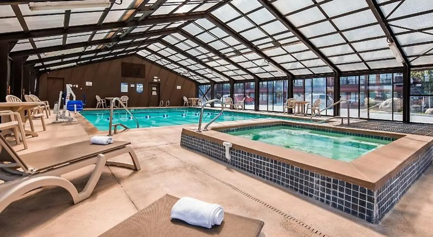 Best Western Paradise Inn Hallenbad