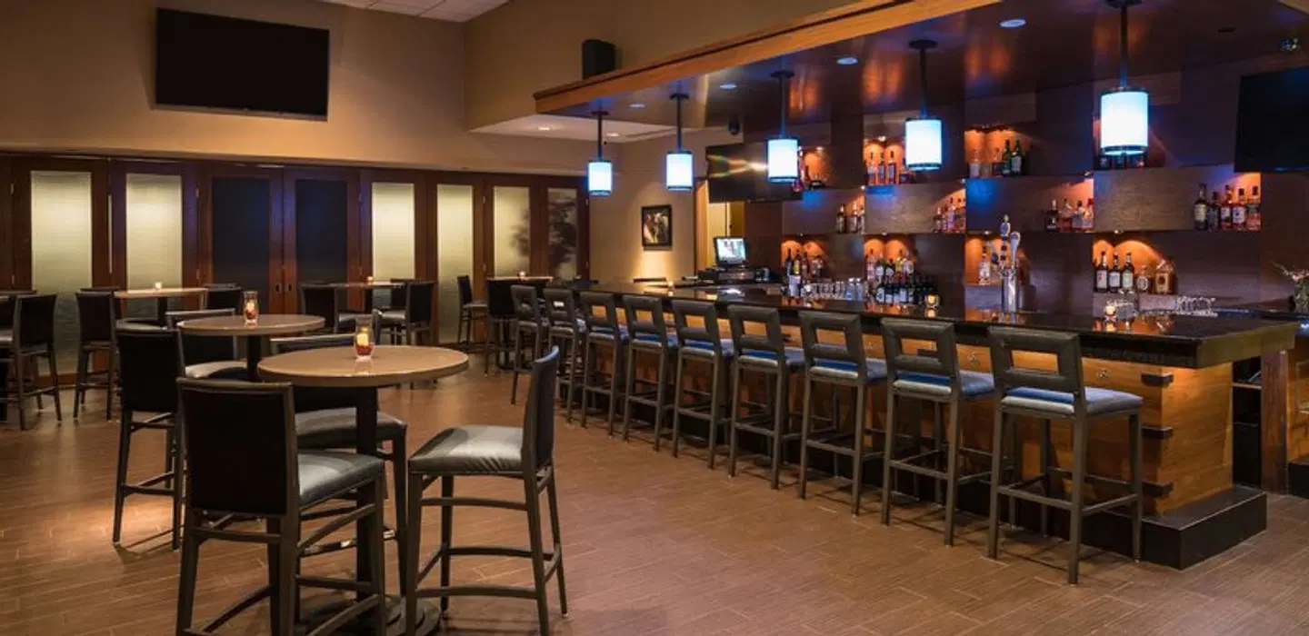 The Saratoga Hilton Bar