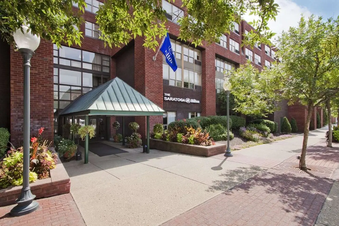 The Saratoga Hilton EXTERIOR