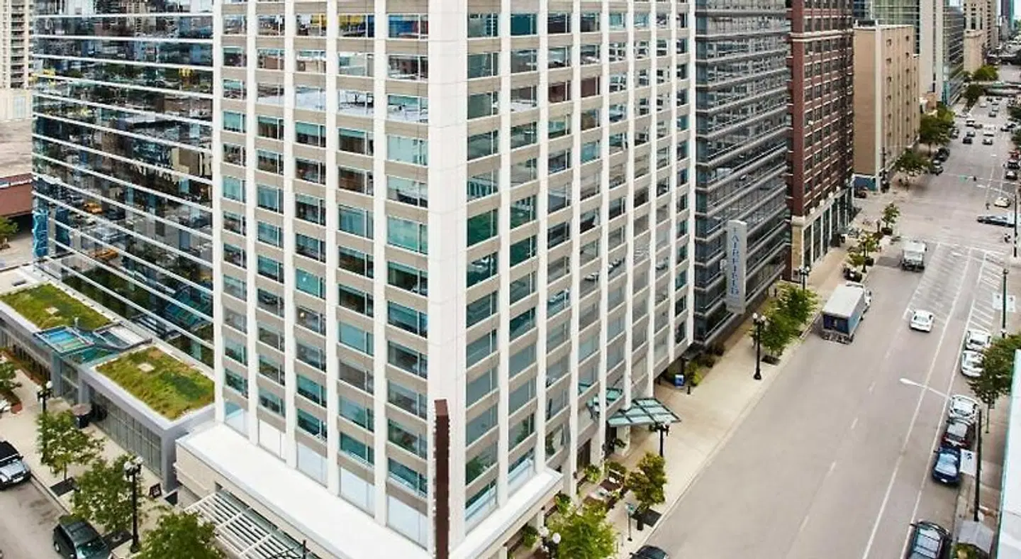 Hyatt Place Chicago/River North EXTERIOR