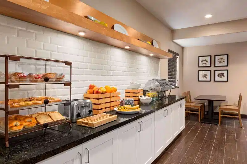 Country Inn & Suites by Radisson, Flagstaff, AZ – Hotelfoto