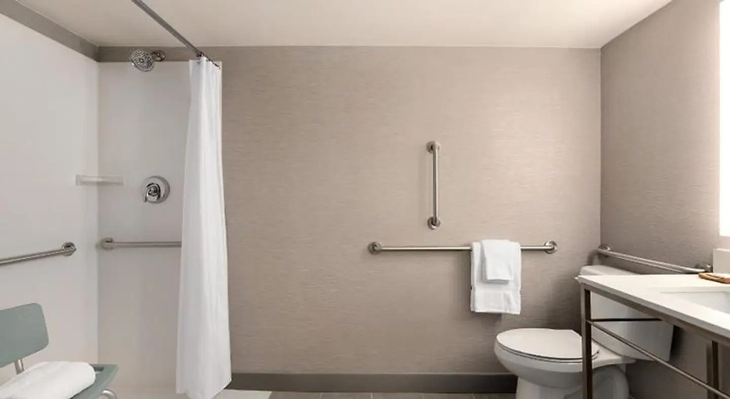 Holiday Inn Philadelphia Airport-Stadium Area Badezimmer