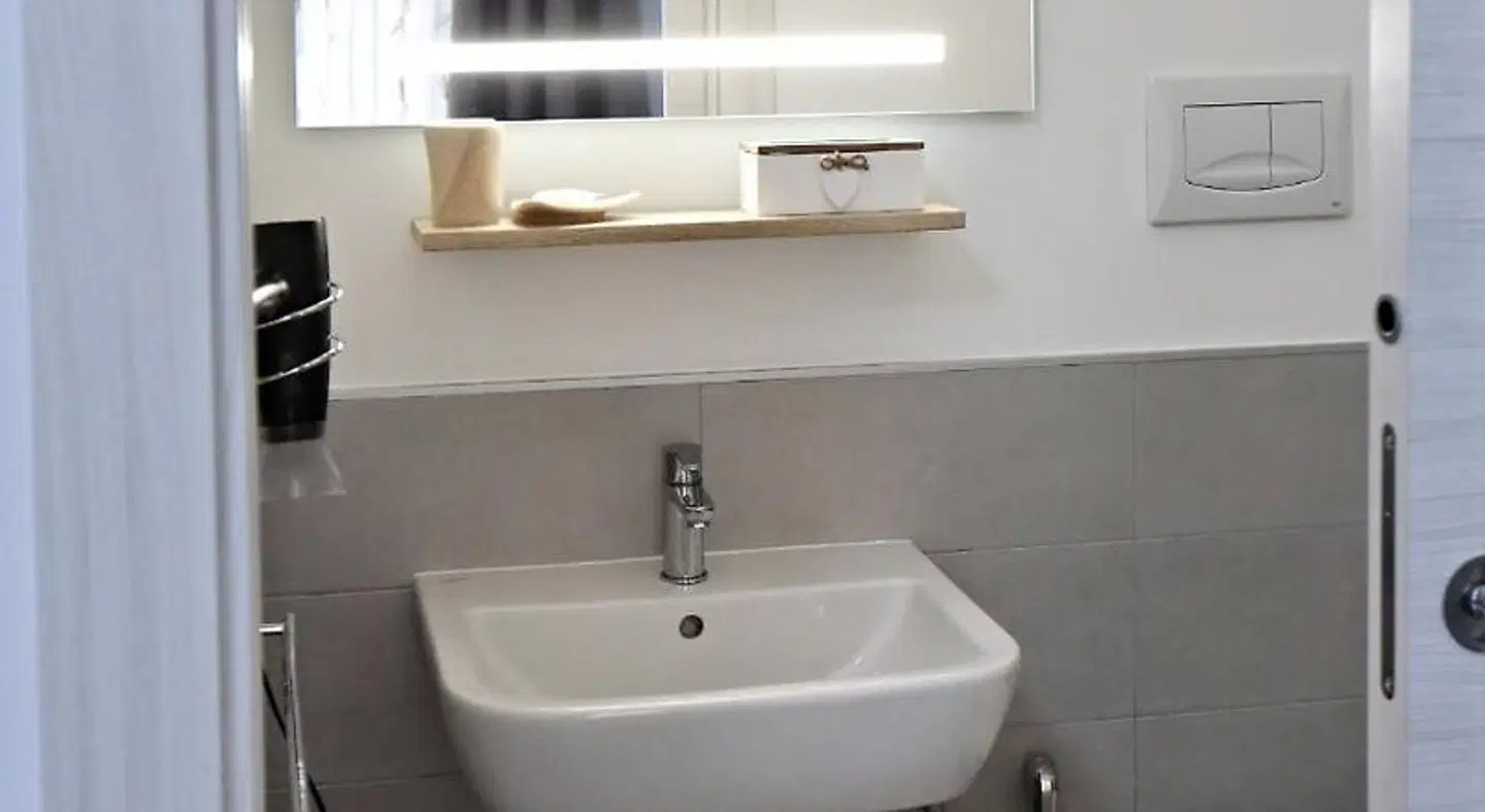 Lotus Roma Badezimmer