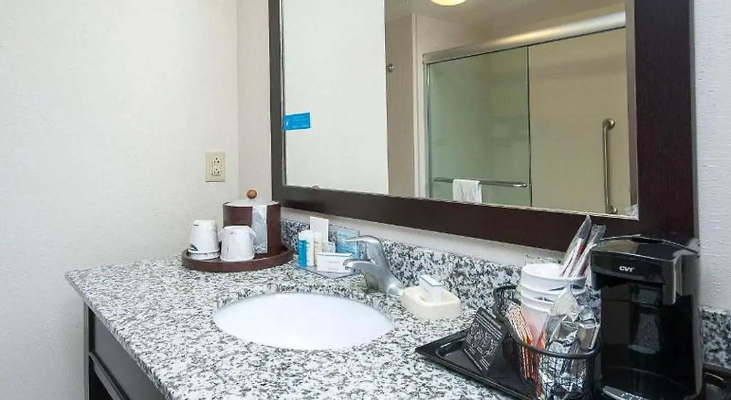 Hampton Inn & Suites Seneca-Clemson Area Badezimmer