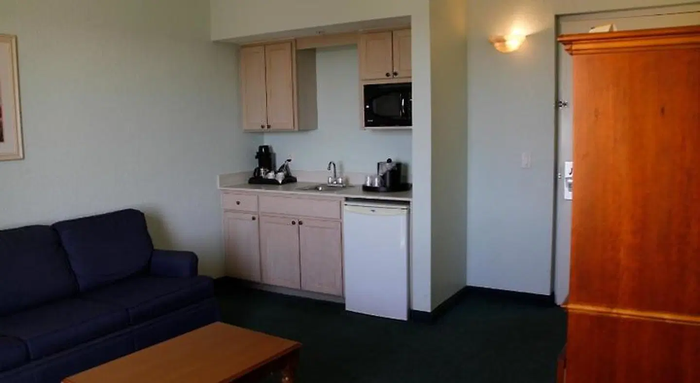 Cocoa Beach Suites Hotel ROOM_EXAMPLE