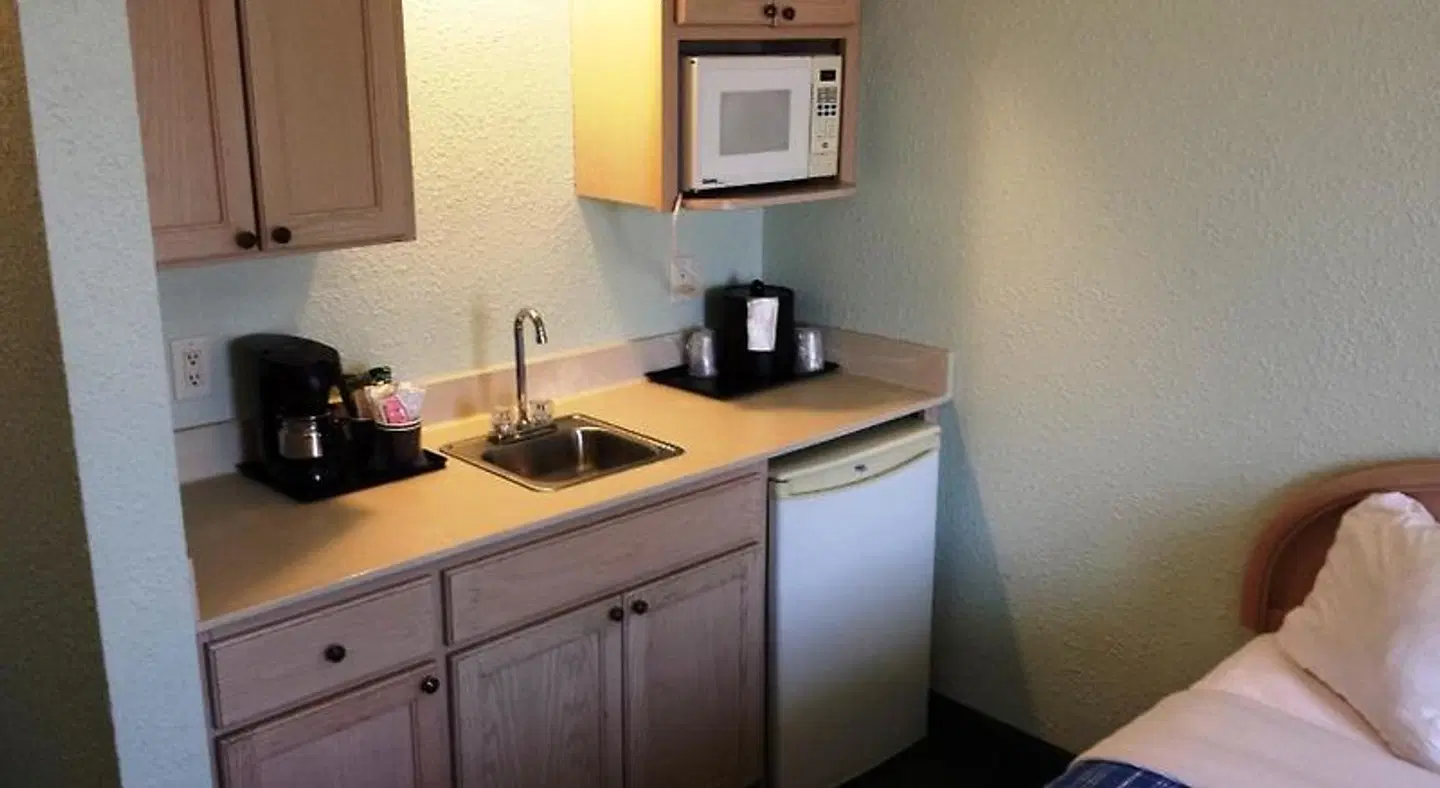 Cocoa Beach Suites Hotel ROOM_EXAMPLE