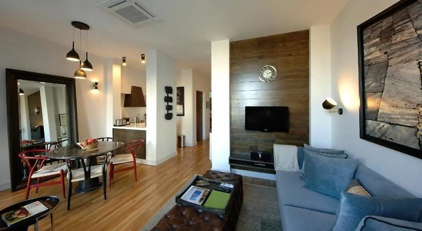 Urban Suites ROOM_EXAMPLE