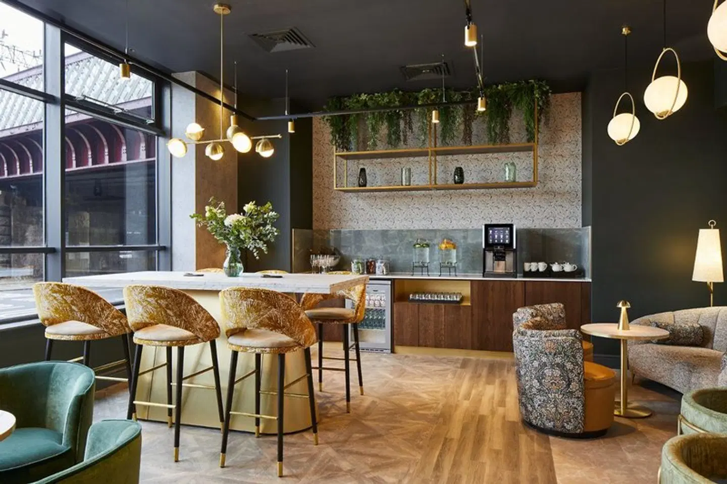 Leonardo Hotel Glasgow Bar