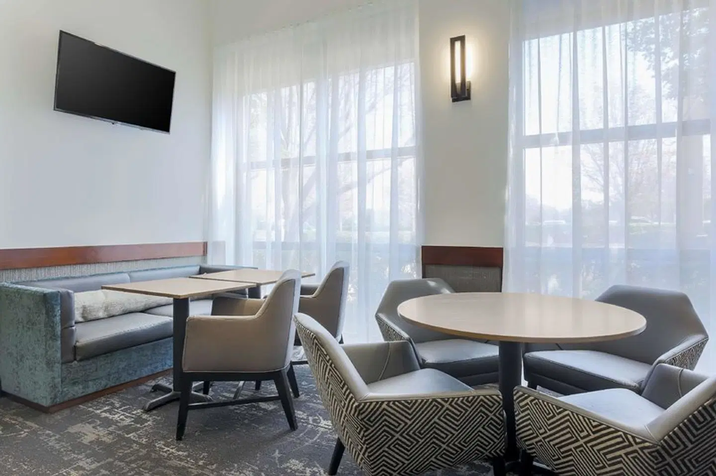 Hyatt Place Dallas/Grapevine LOUNGE_LOBBY