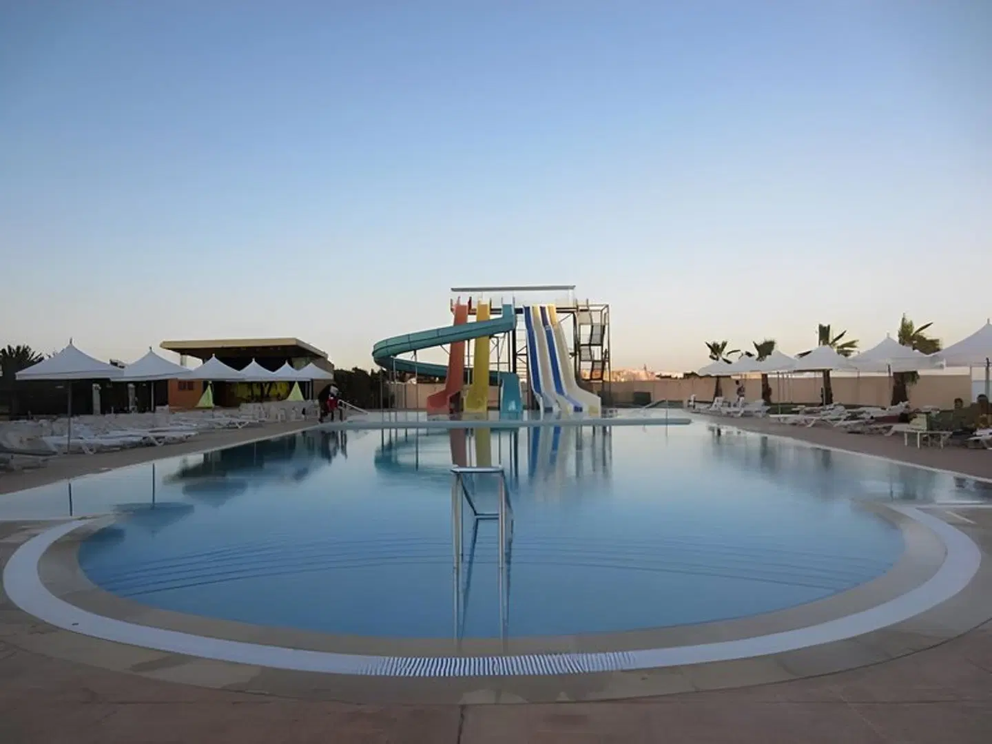 Khayam Garden Beach & Spa OUTDOOR_POOL