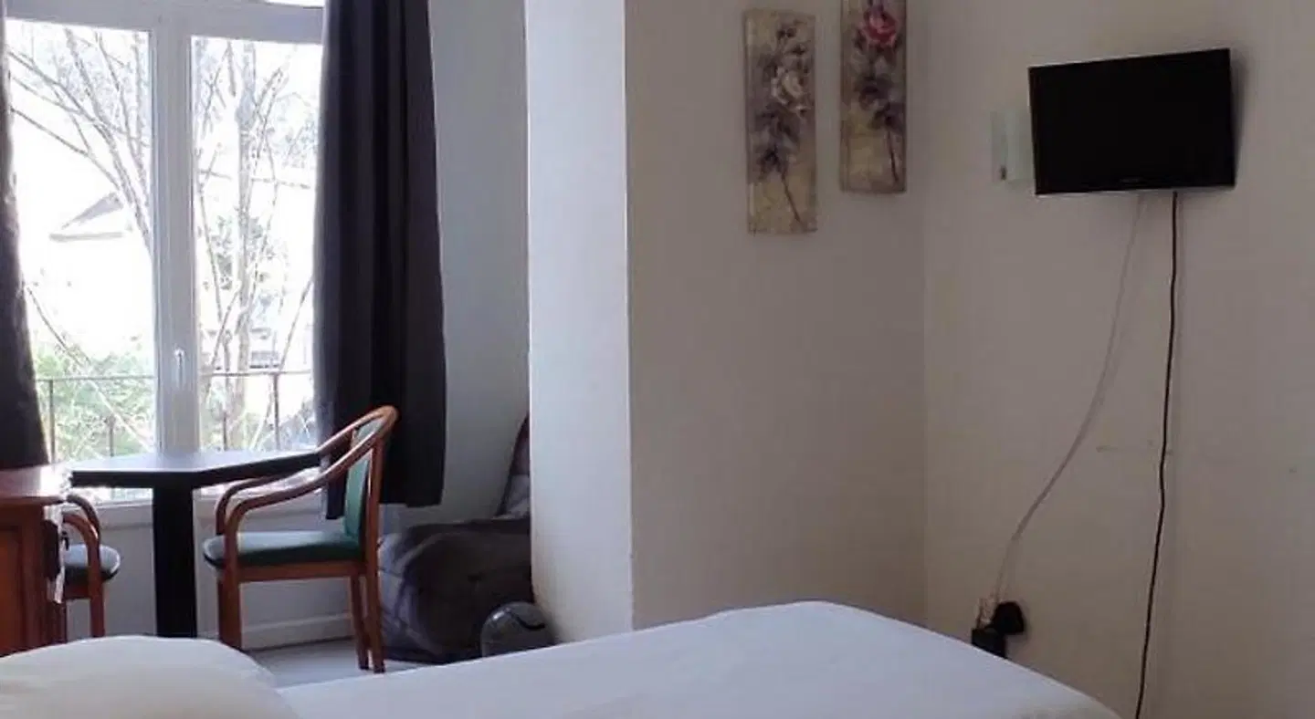 Luxembourg ROOM_EXAMPLE