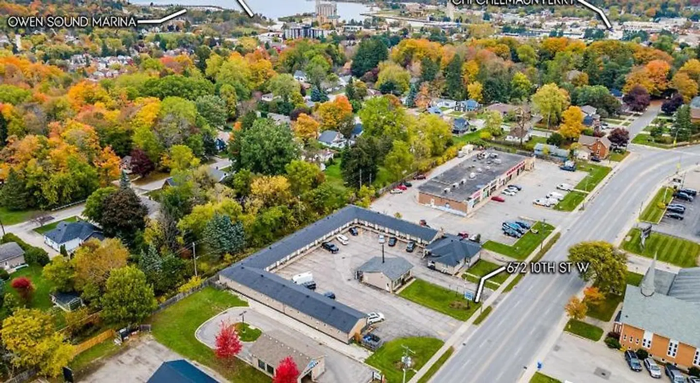 Knights Inn Owen Sound EXTERIOR