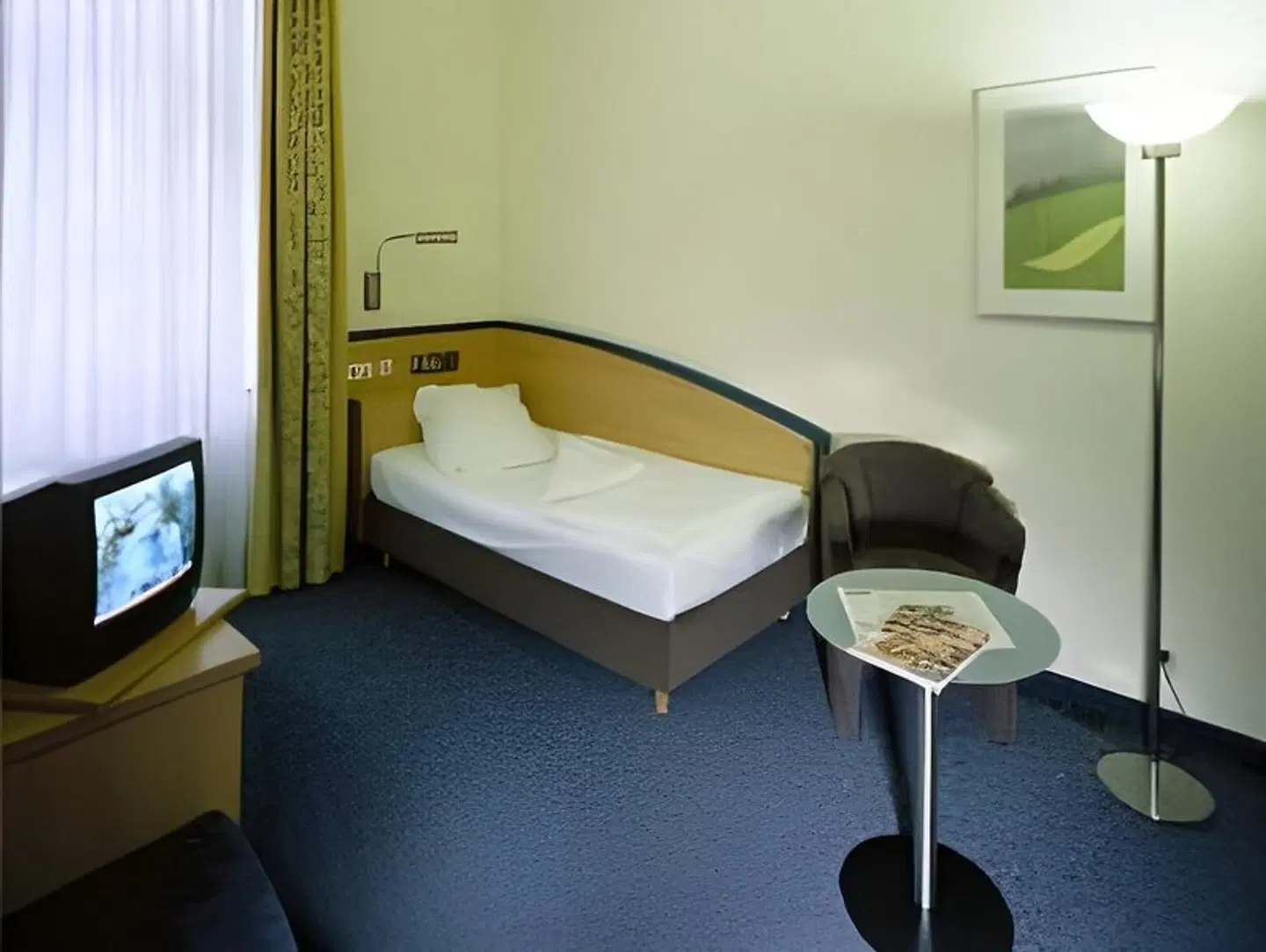 The Heidelberg Exzellenz Hotel ROOM_EXAMPLE