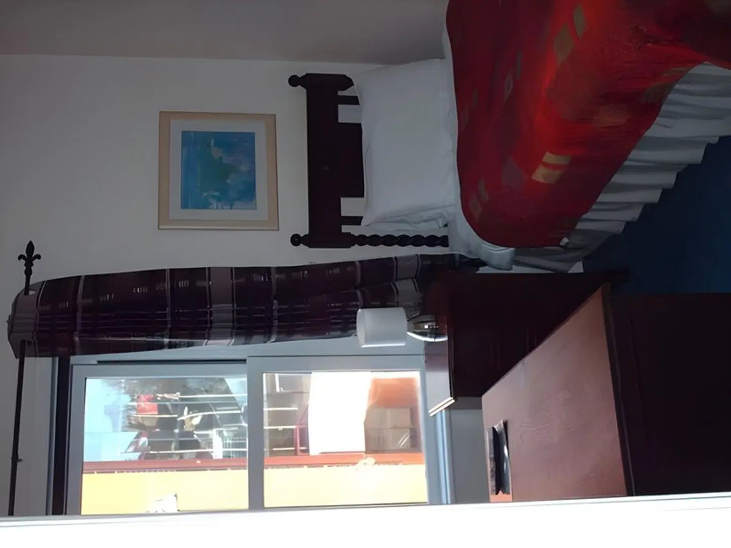 The Camberley ROOM_EXAMPLE