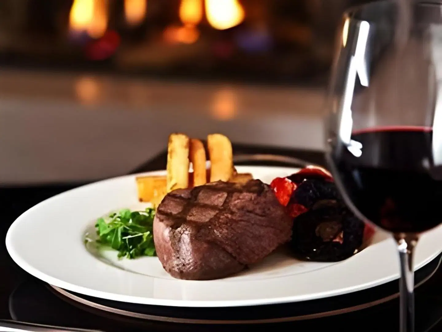 The Cairn Lodge & Hotel Restaurant