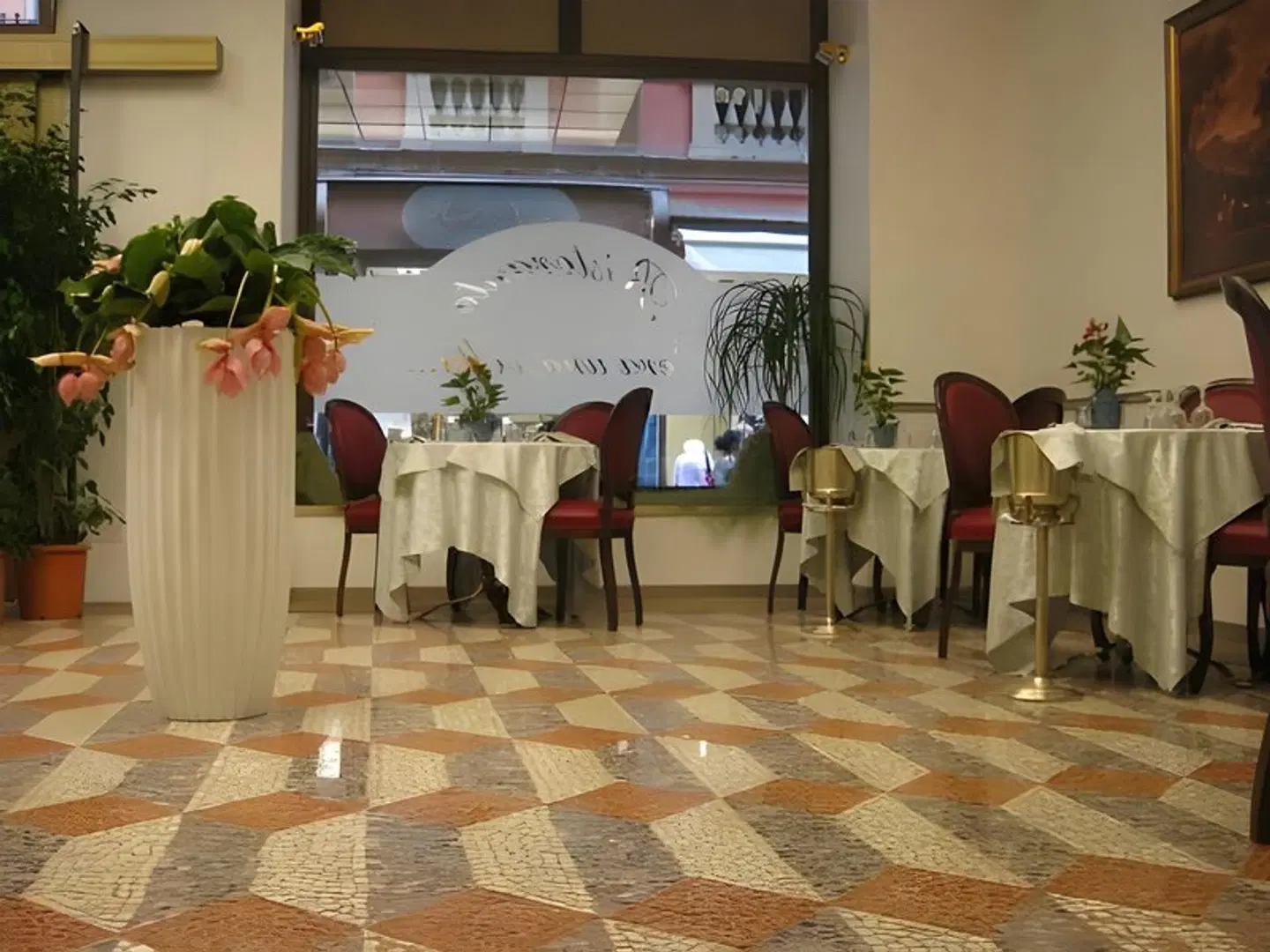 Roma Restaurant
