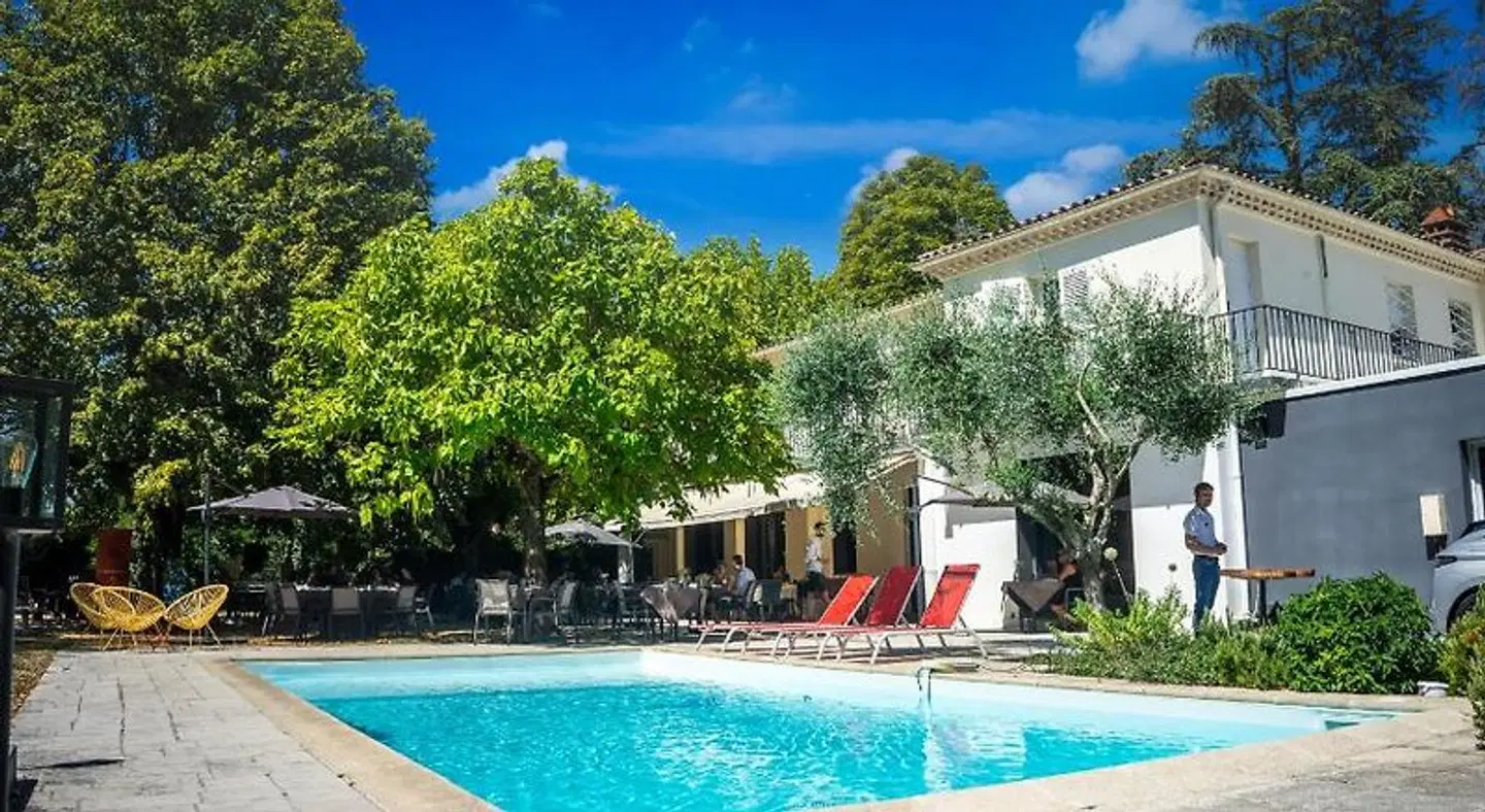 Hotel La Redonière OUTDOOR_POOL