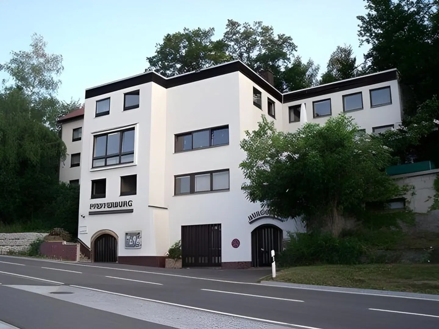 Pfefferburg EXTERIOR