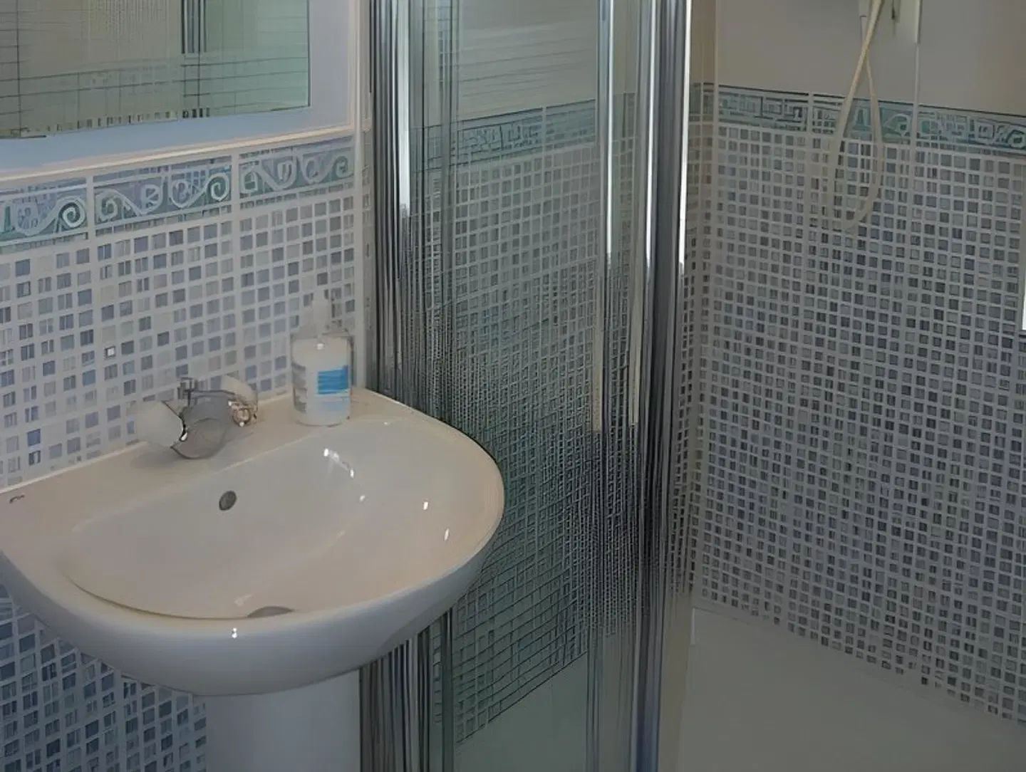 Comely Bank Guest House Badezimmer