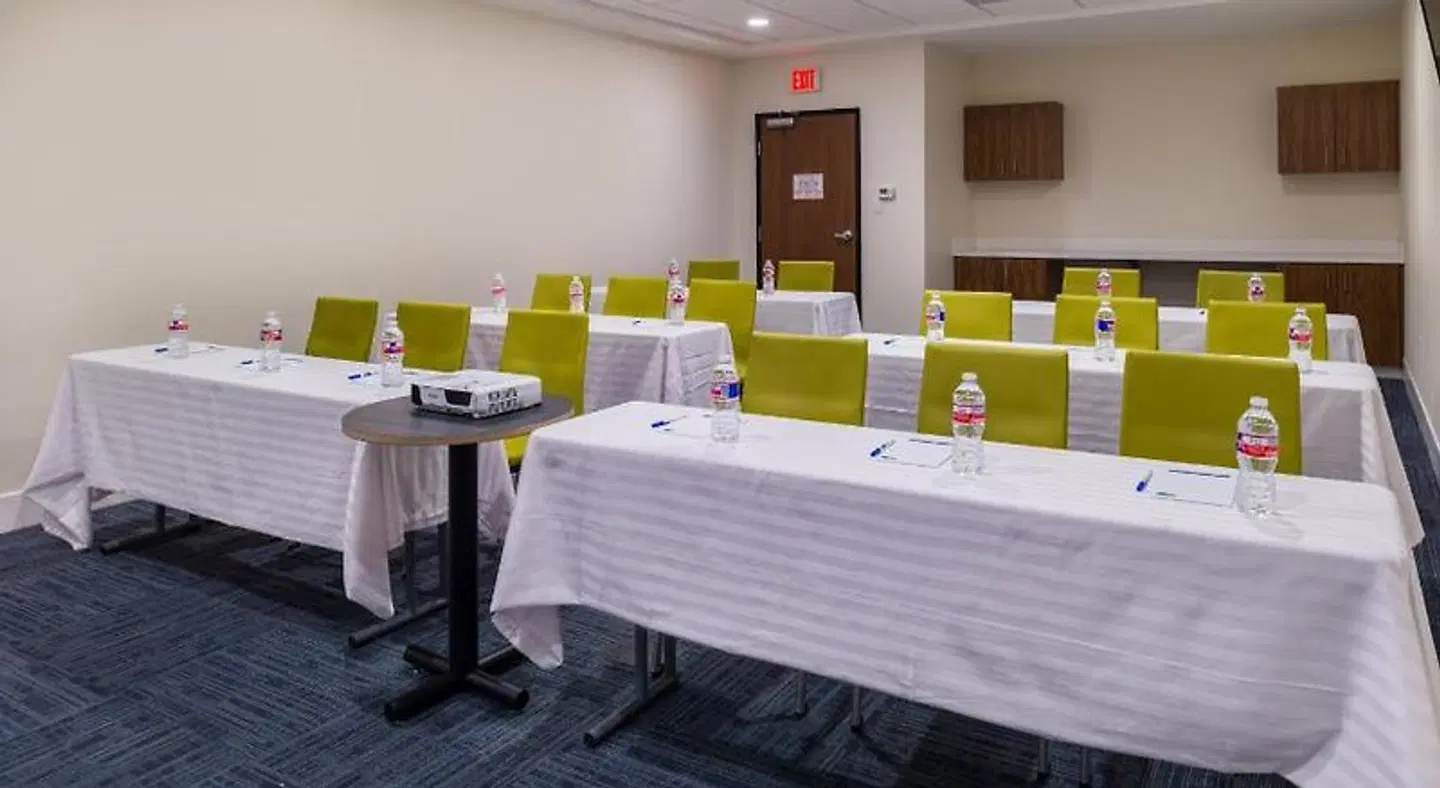 Holiday Inn Express & Suites Fort Worth West by IHG Konferenz