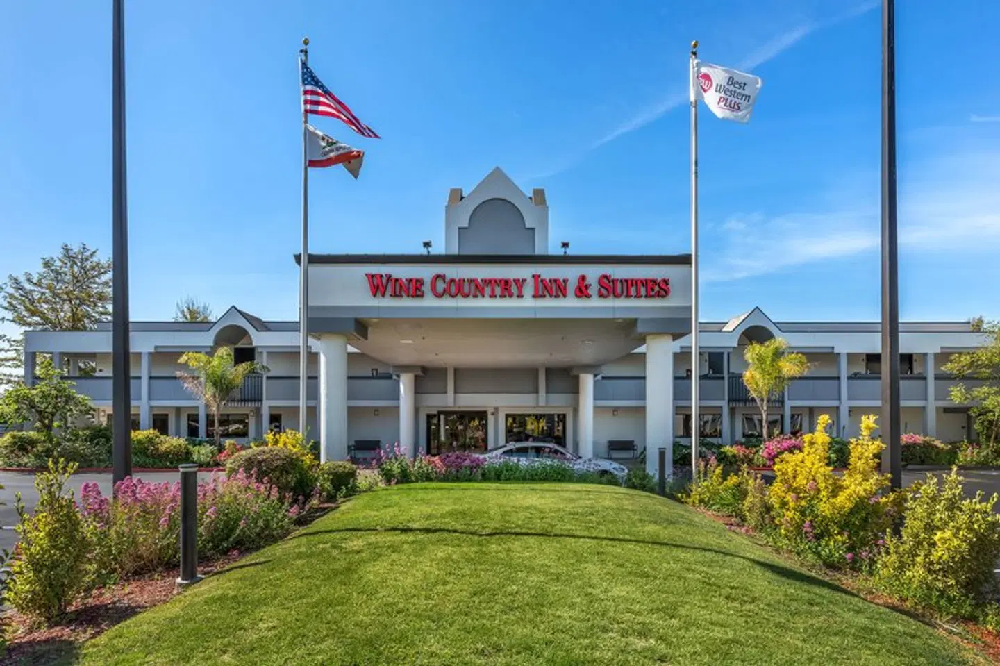 Best Western PLUS Wine Country Inn and Suites EXTERIOR