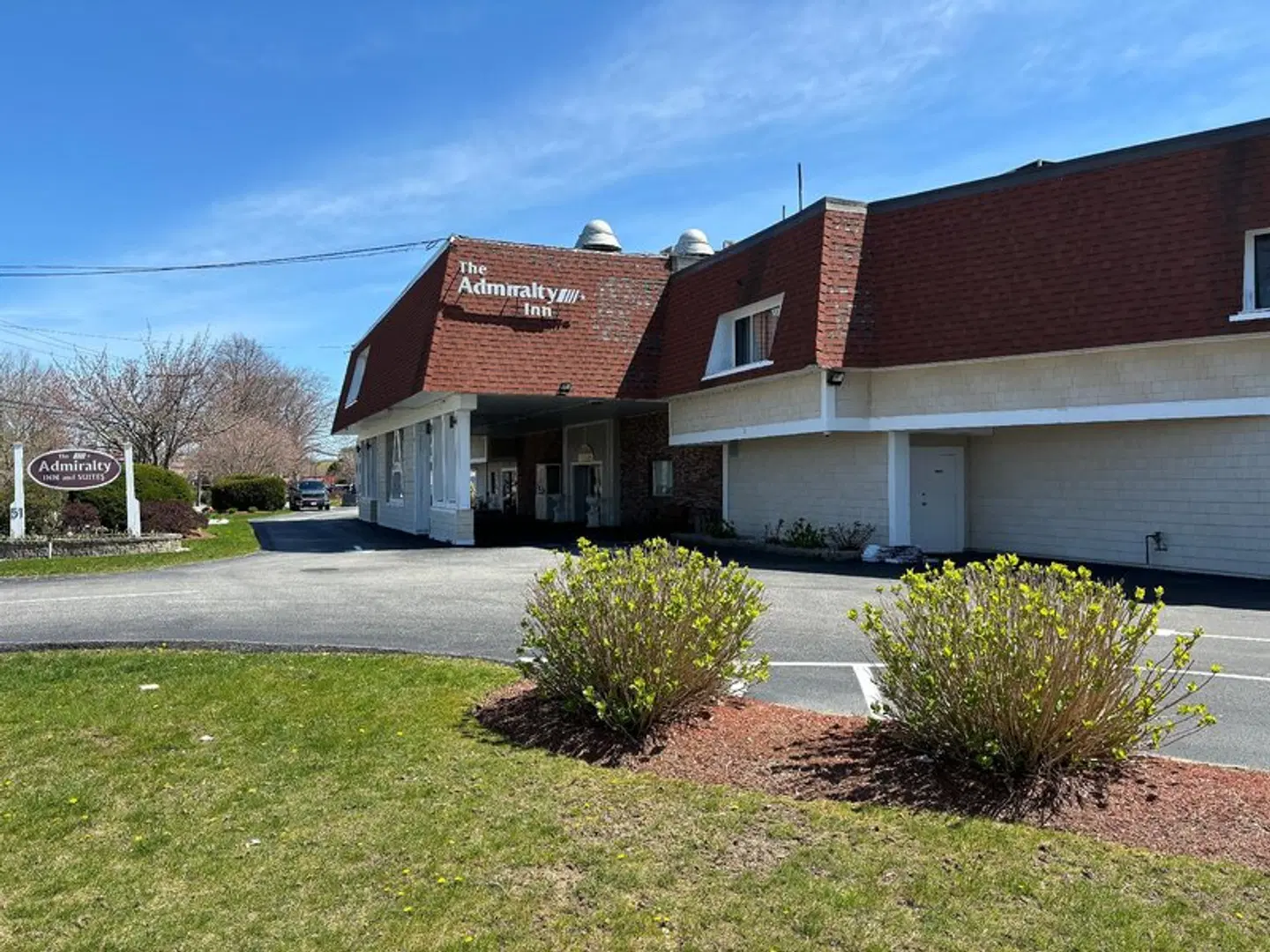 Admiralty Inn EXTERIOR