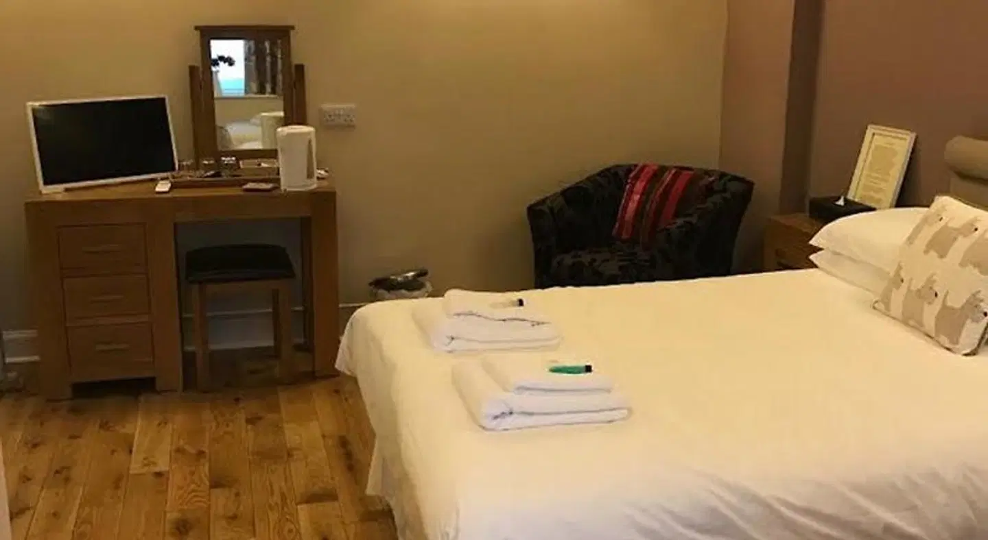 The Crown Hotel HEALTH_BEAUTY