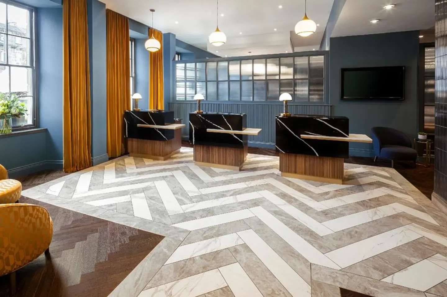 Courtyard by Marriott Edinburgh LOUNGE_LOBBY