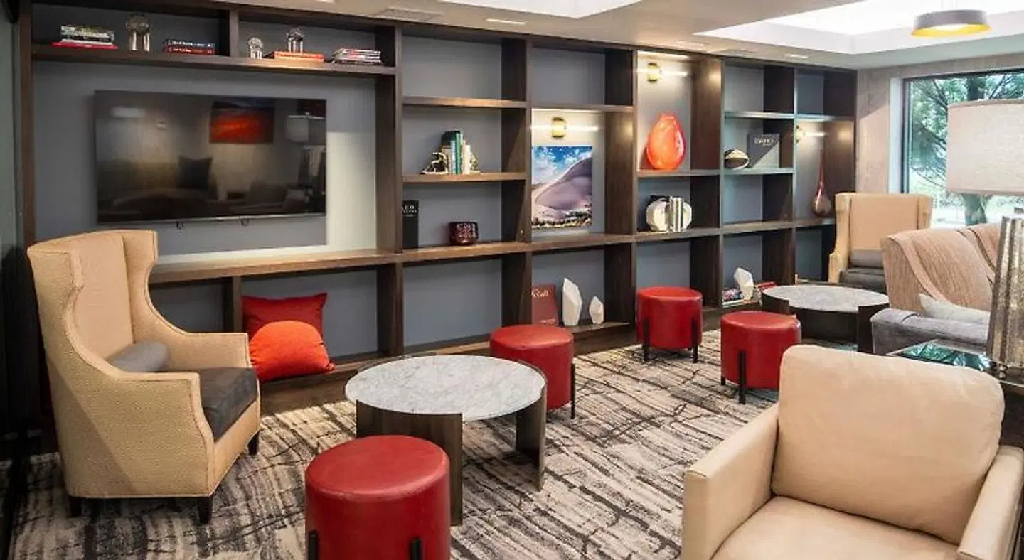 43 Boise LOUNGE_LOBBY