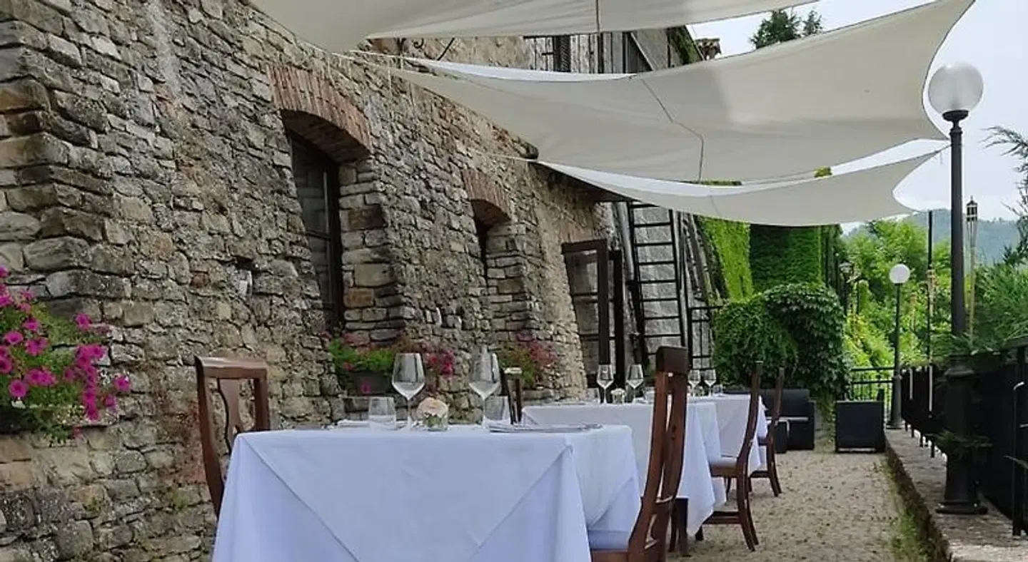 Il Castello di Bubbio Terrasse