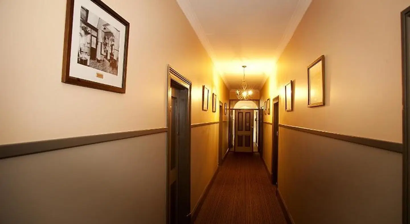 Prince of Wales Hotel Bunbury ROOM_EXAMPLE