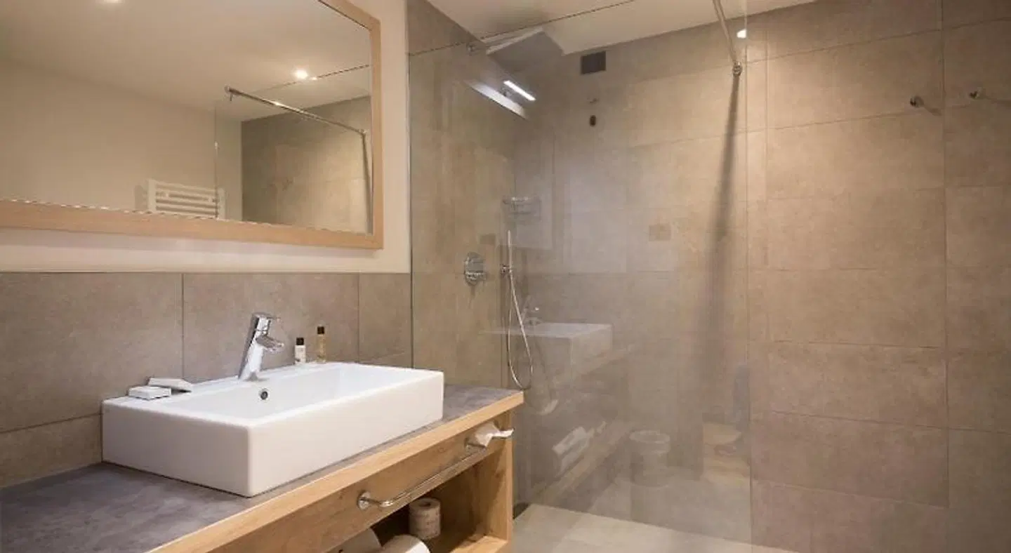 Monroc Hotel Badezimmer